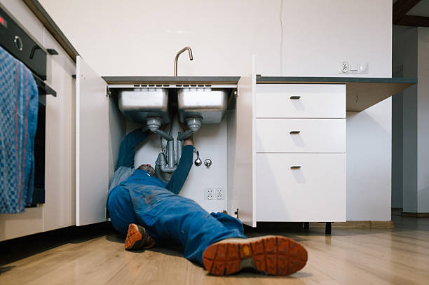 Professional Leak Detection technician working in Butler, IN